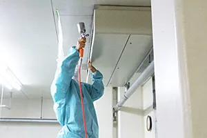 パン工場のエアコン内部の防カビ施工事例